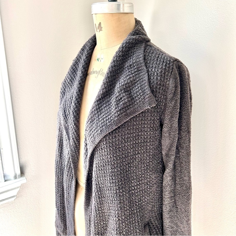 Barefoot Dreams CozyChic Lite Coastal Cardi Flutter Cardigan Carbon dark gray S - Picture 11 of 17